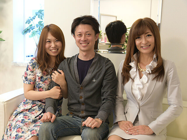 インタビュー時、仲人の内田さんと丹羽さんご夫婦。終始明るく本当に素敵なカップルでした!
