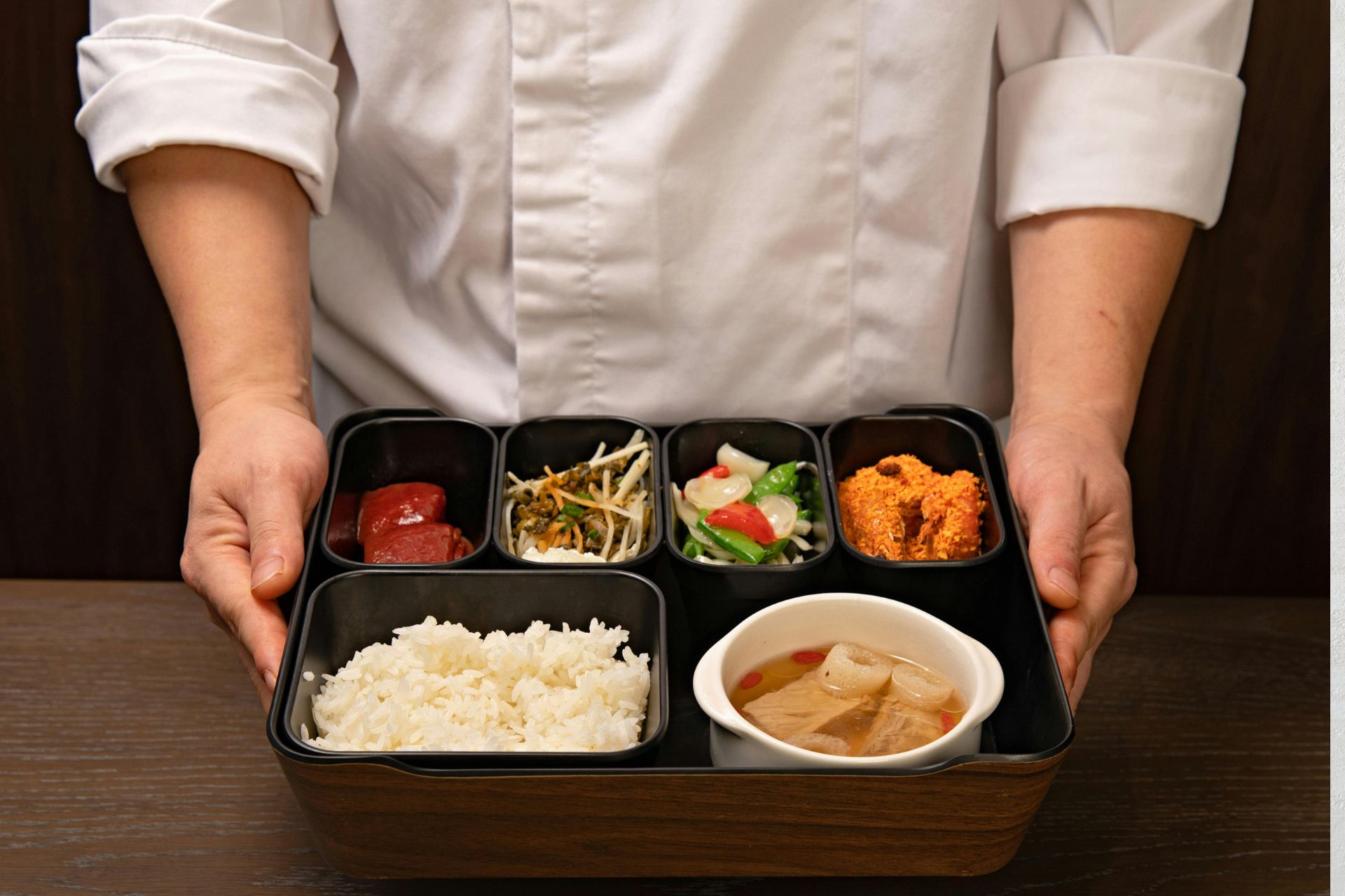 弁当屋を開業するには？費用・資格・流れを徹底解説