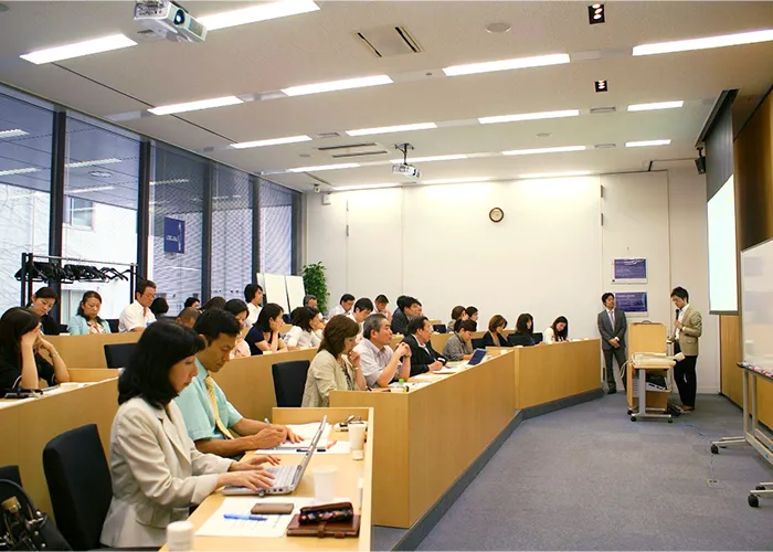 結婚相談所事業を転職や副業で始めるメリットは何ですか？