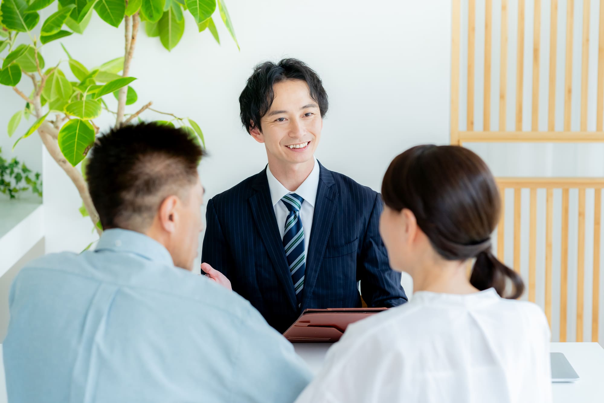 婚活アドバイザーに向いている人の特徴8選！向いていない人の特徴・きつい点や適性チェックまで解説
